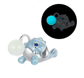 Charms Srebro 925 - Świecący Wieloryb Czerwiński